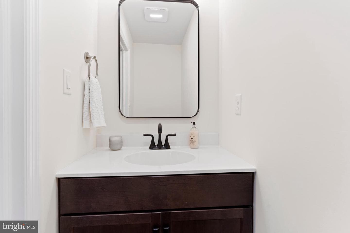 56 Pinetree Drive photo 43
