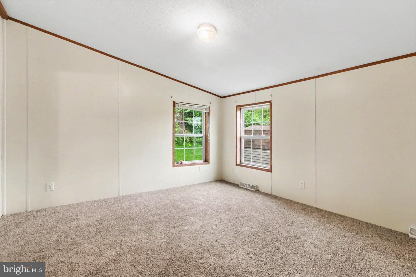 49 Meadowview Drive photo 11