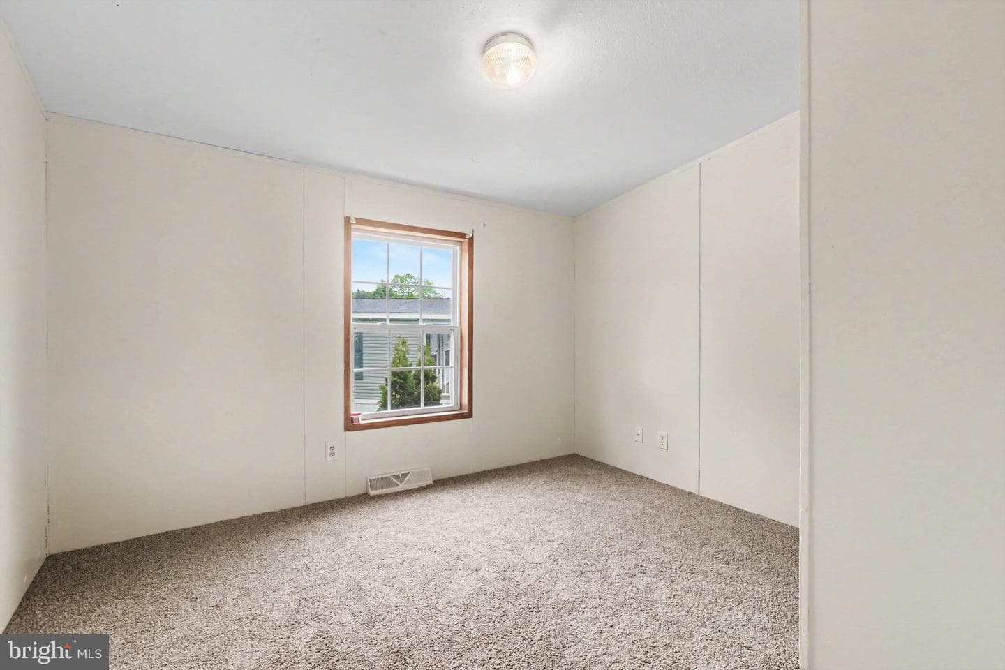 49 Meadowview Drive photo 12