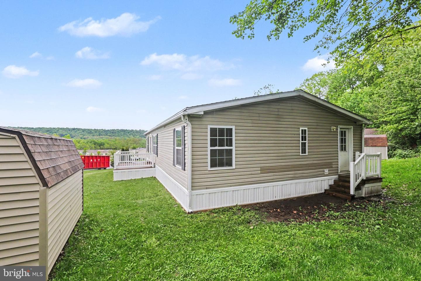 49 Meadowview Drive photo 16