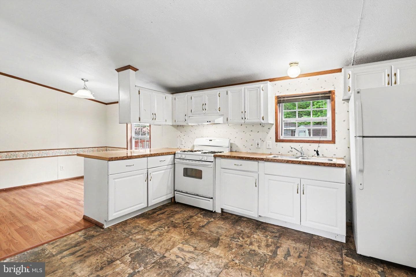 49 Meadowview Drive photo 8