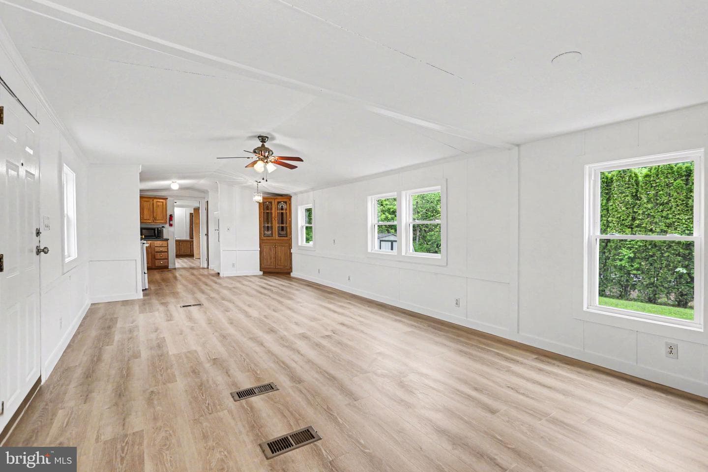 24 Meadowview Drive photo 6