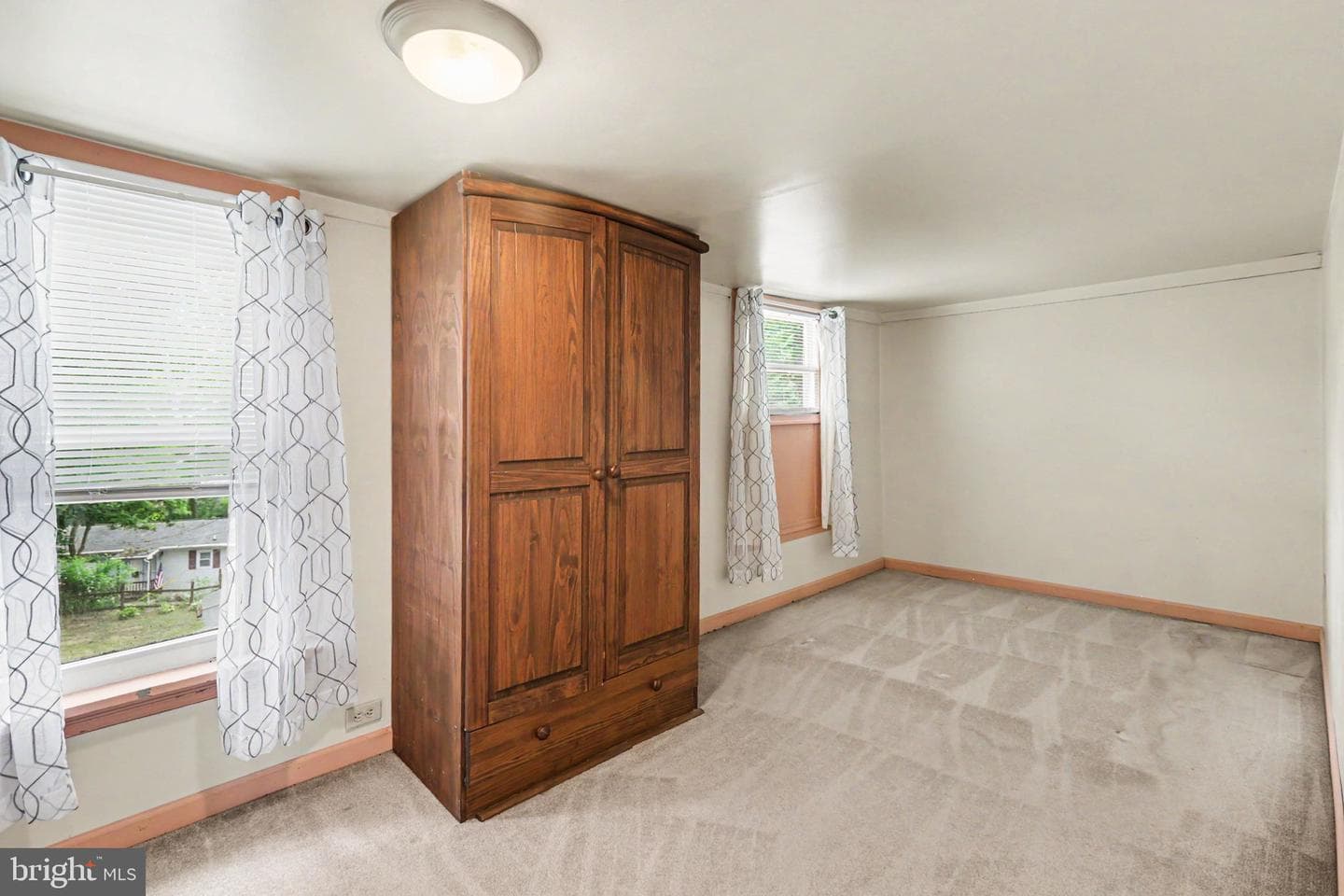 121 Ann Street photo 9