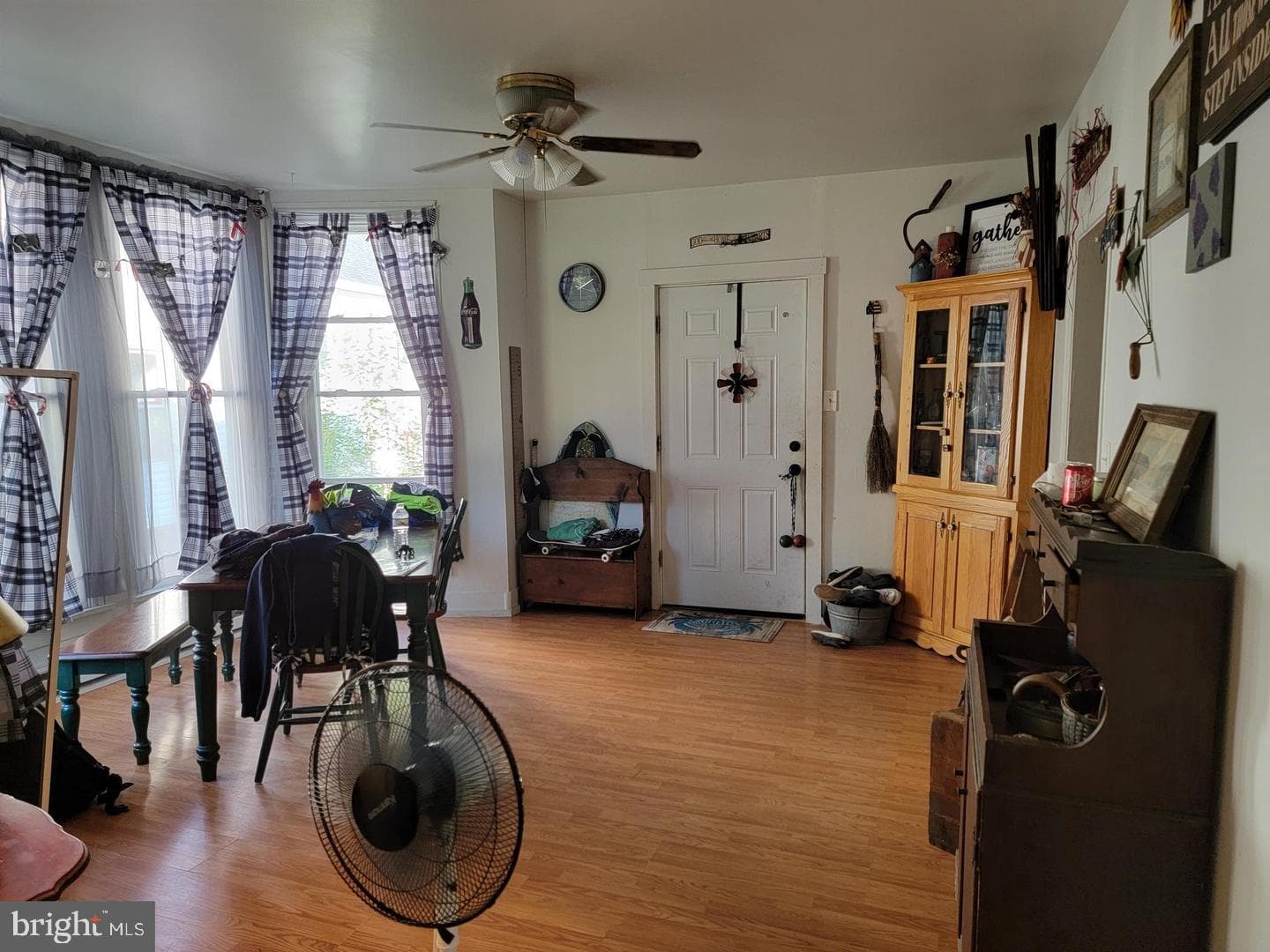 45 E Main Street photo 4