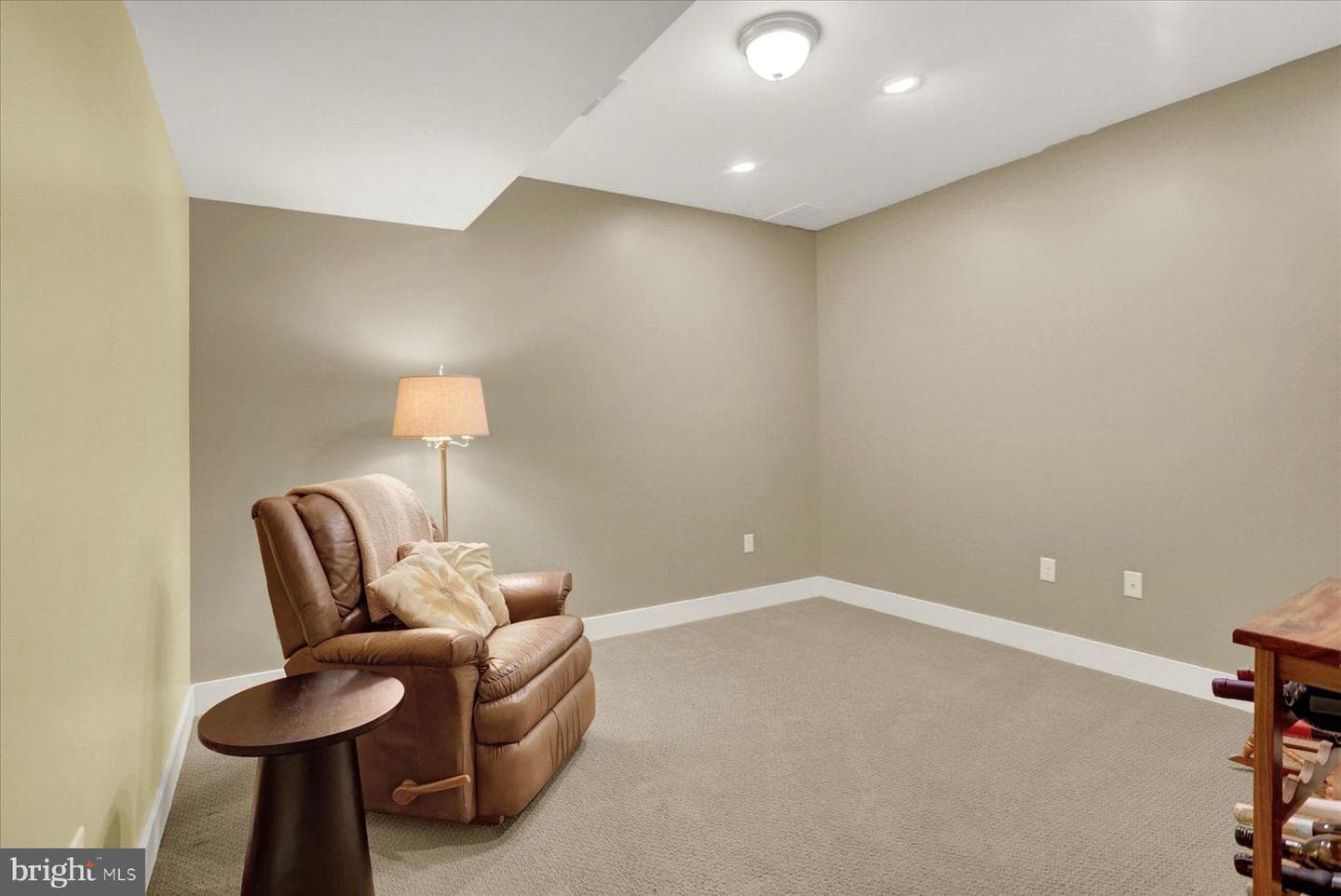 93 Franklin Court photo 43