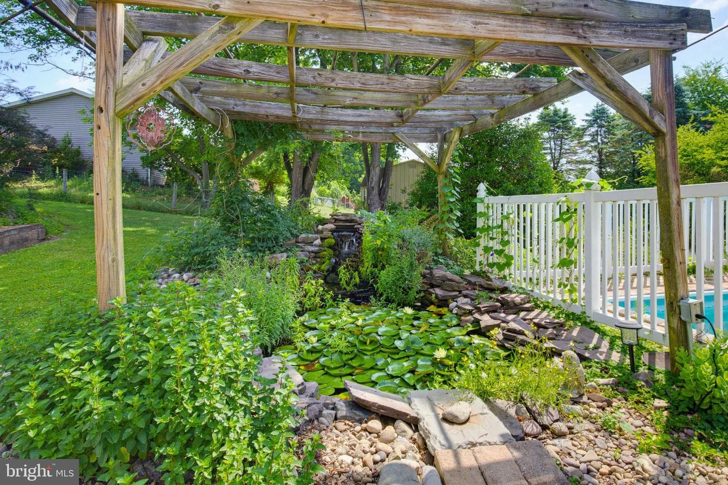 15 Donald Street photo 37