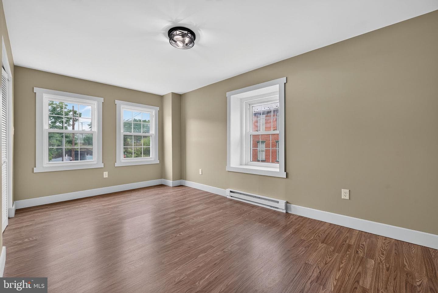 41 N Market Street photo 32