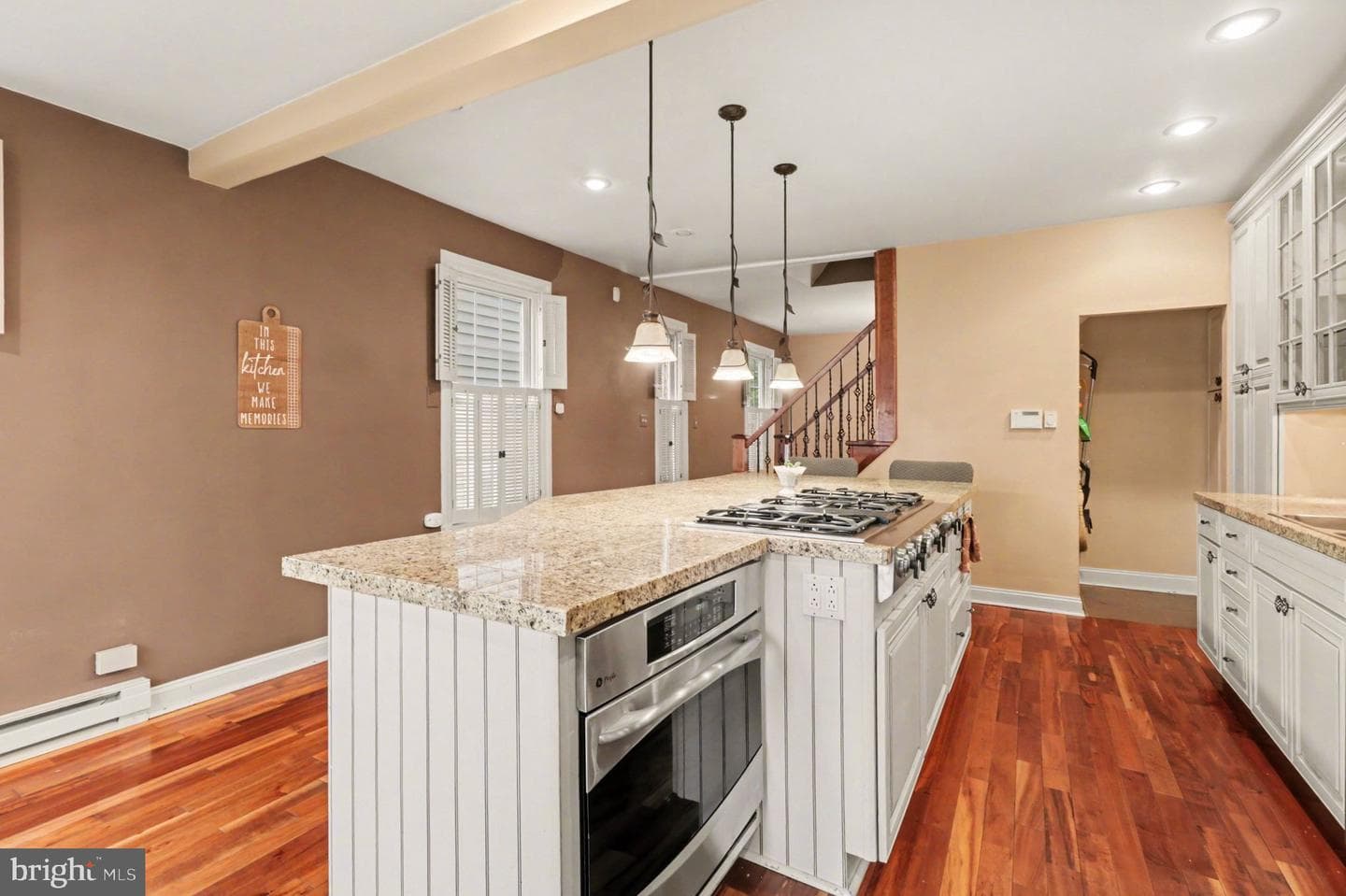 438 Gantt Street photo 9