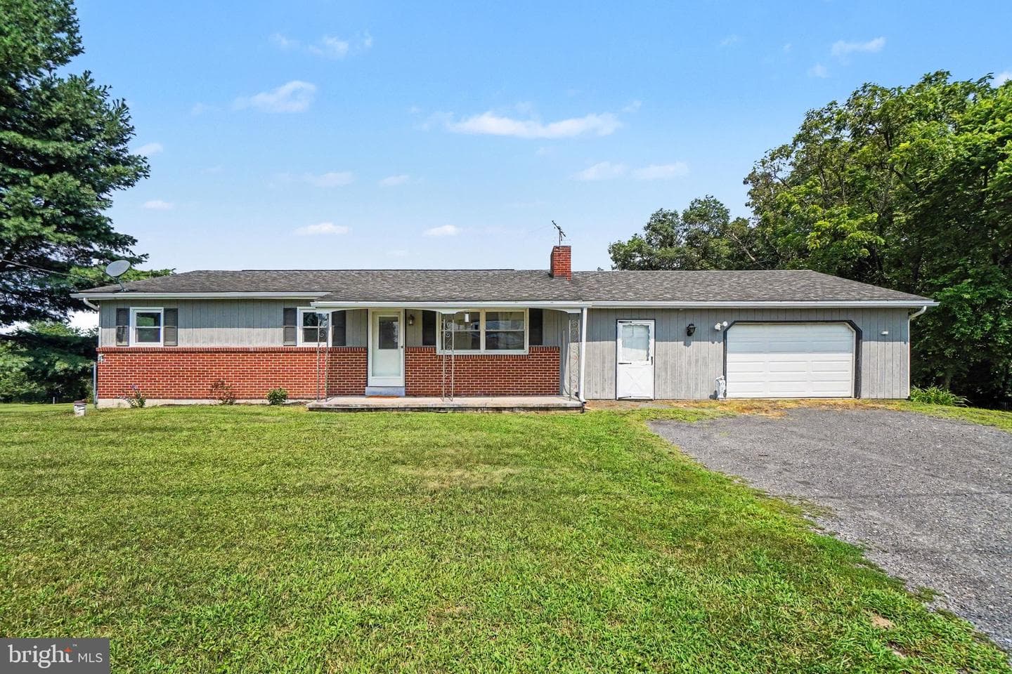 2612 Middle Ridge Road photo 1
