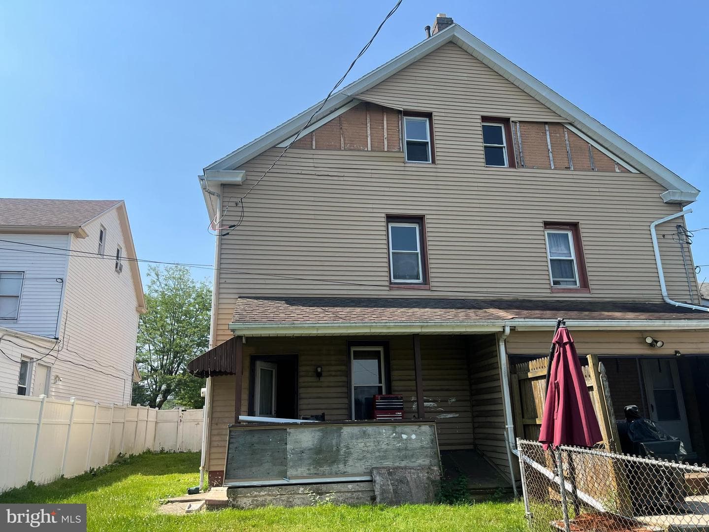 235 Blaine photo 15