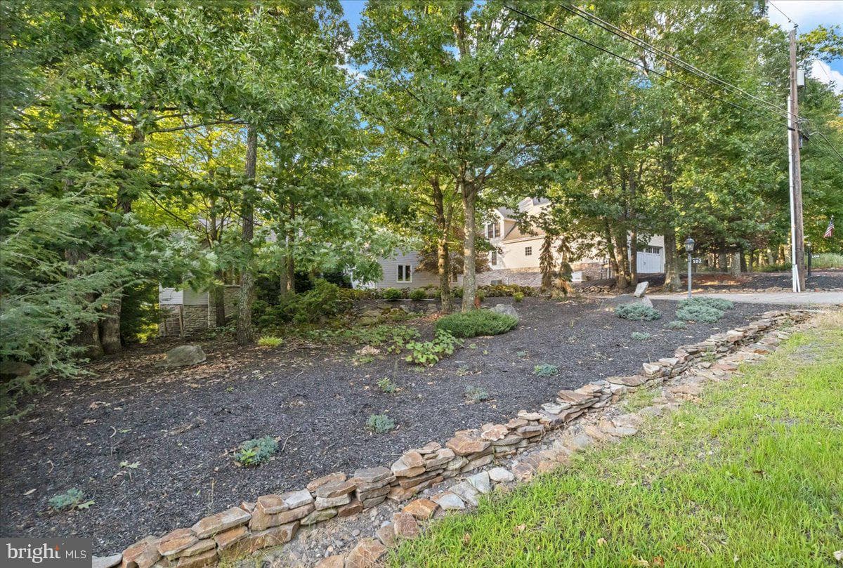 102 Summit Road photo 32
