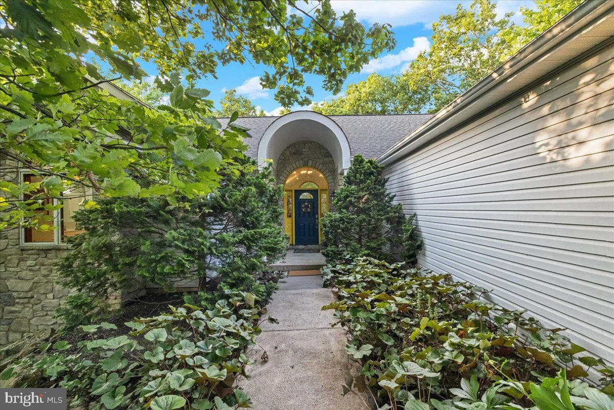 102 Summit Road photo 35