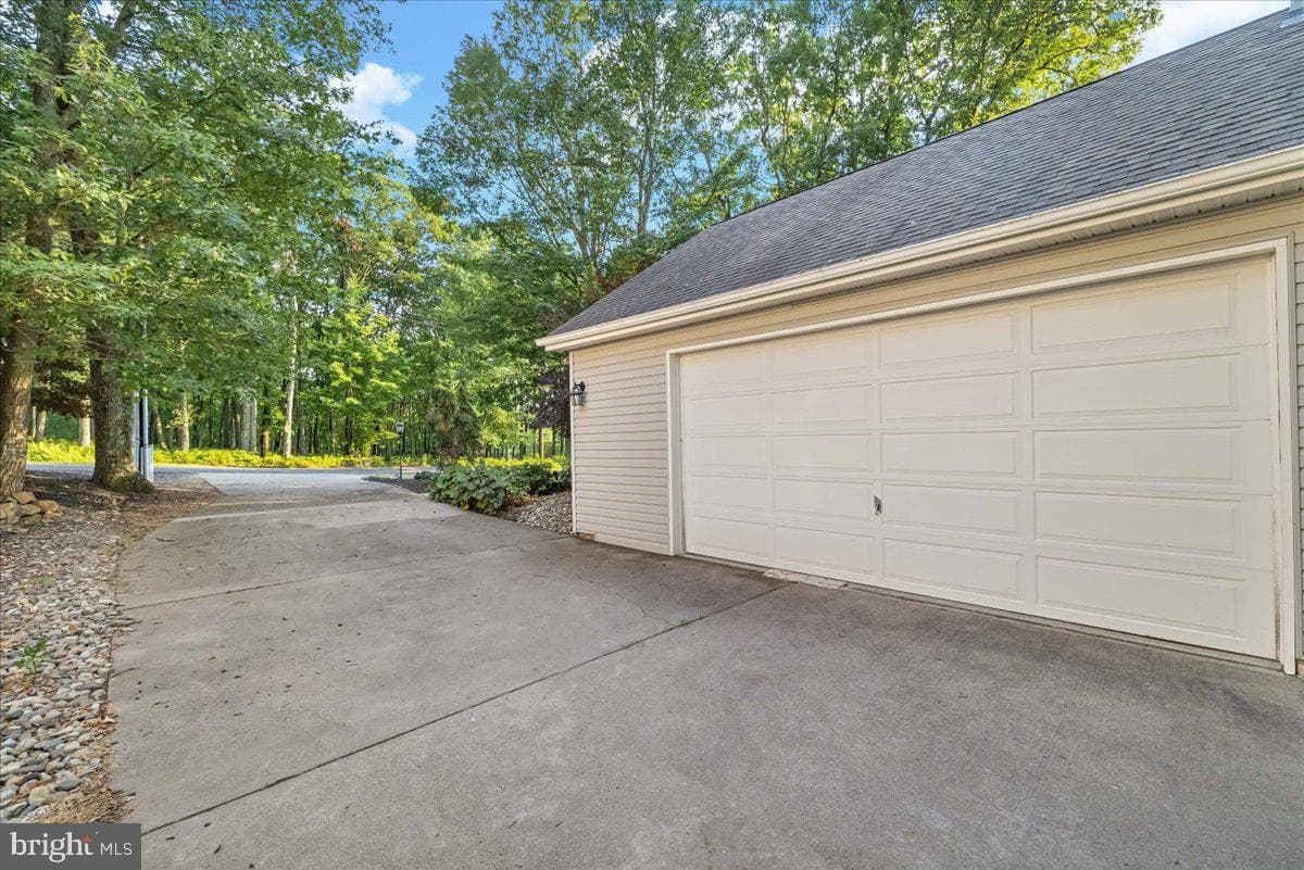 102 Summit Road photo 36