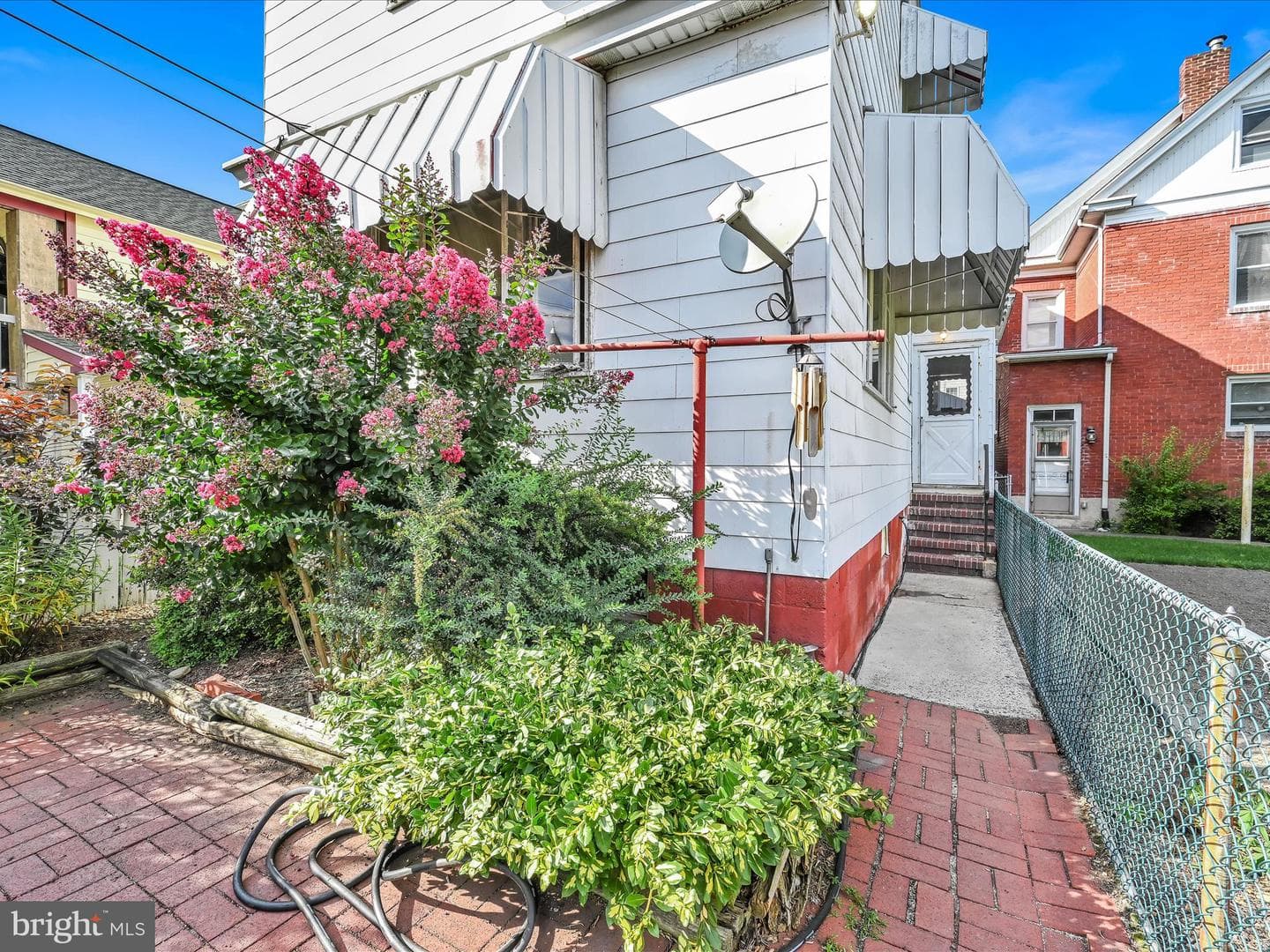437 Sunbury Street photo 30