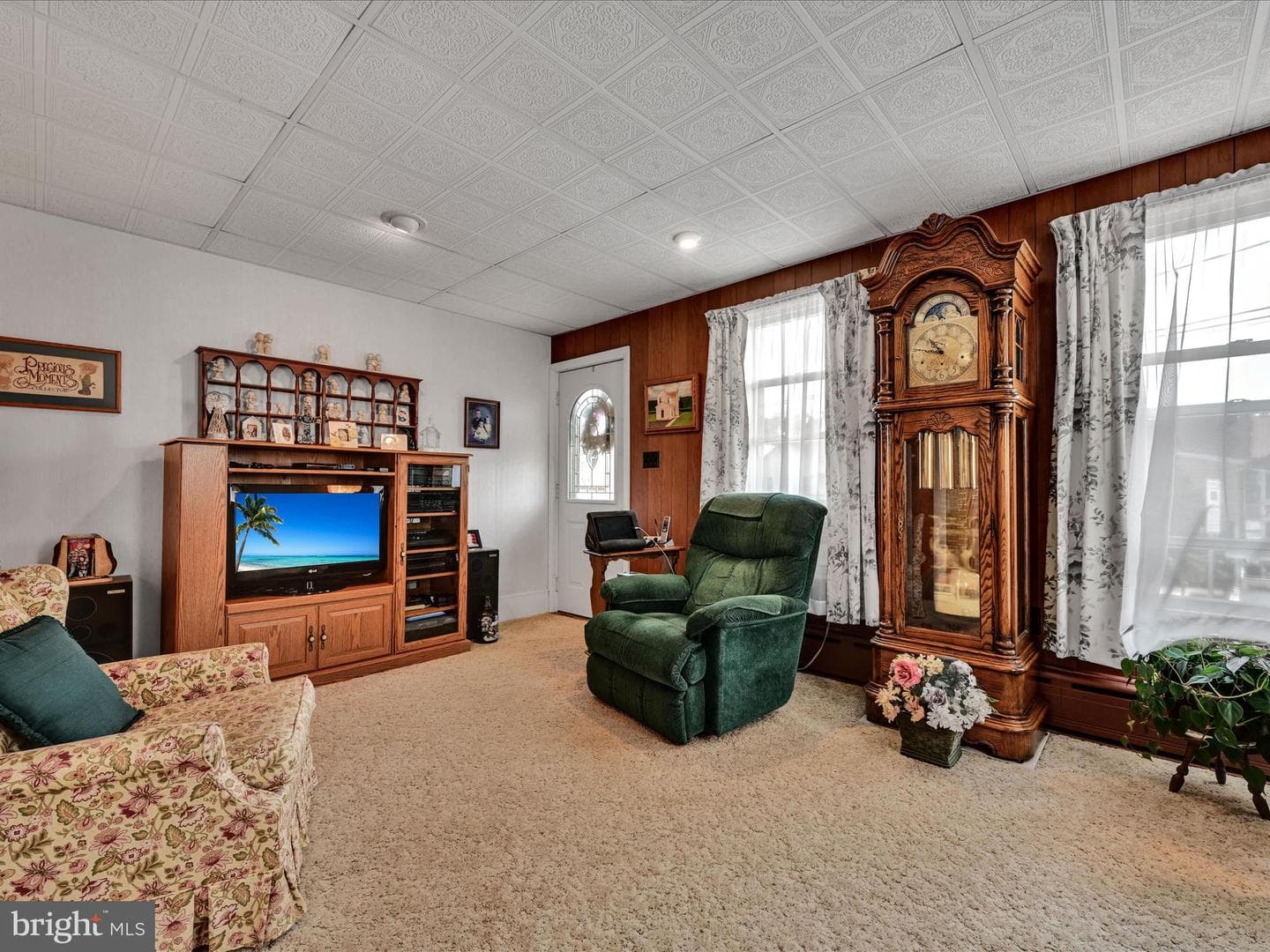 27 Grove Street photo 6