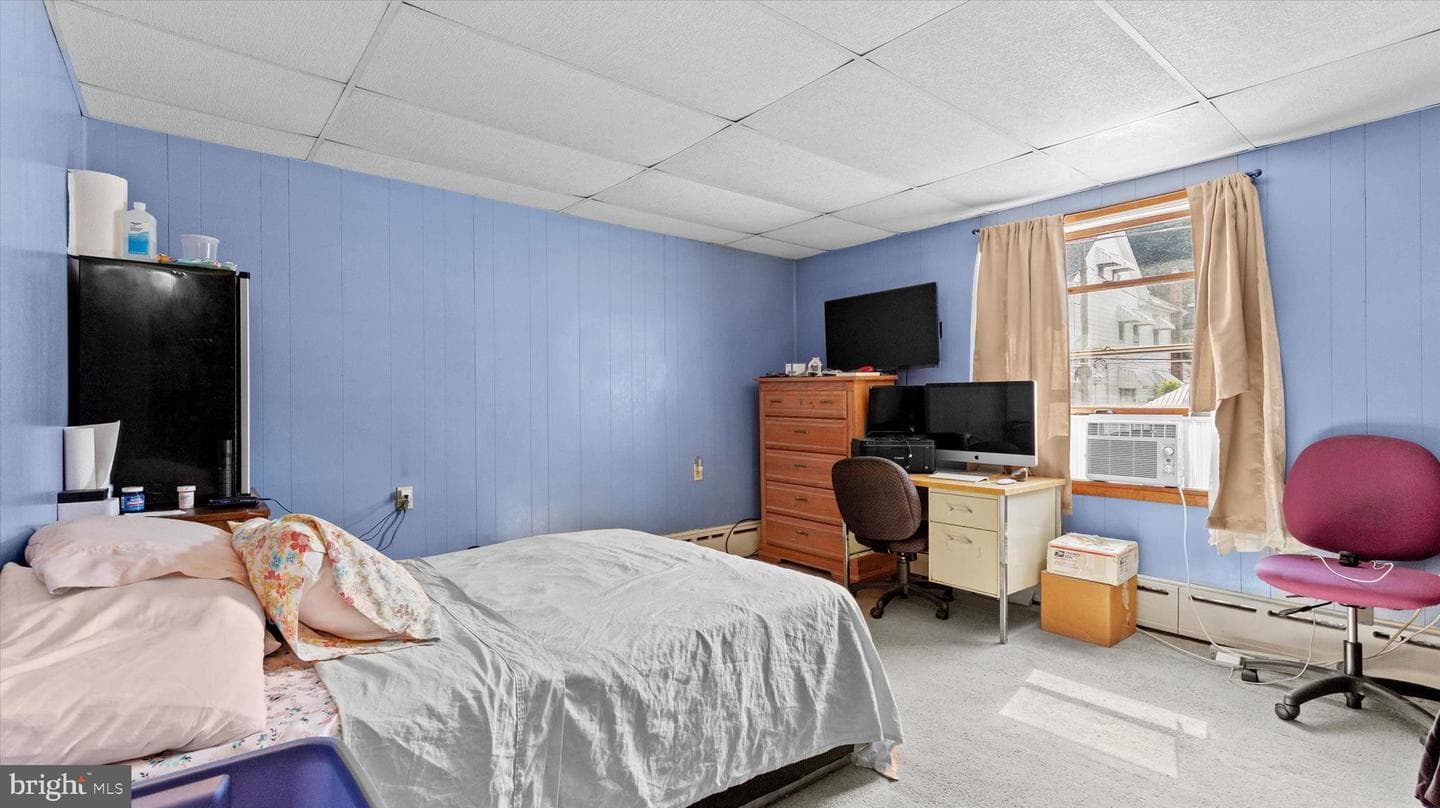 137 E High Street photo 16