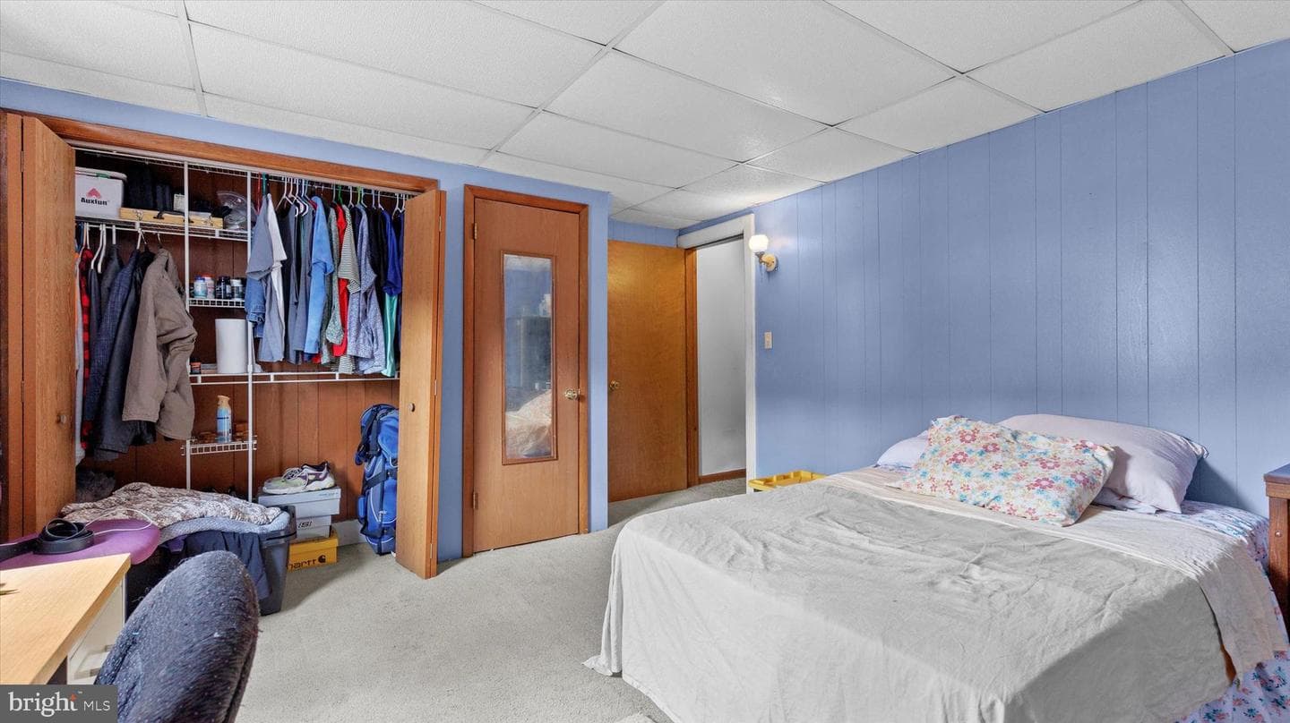 137 E High Street photo 17