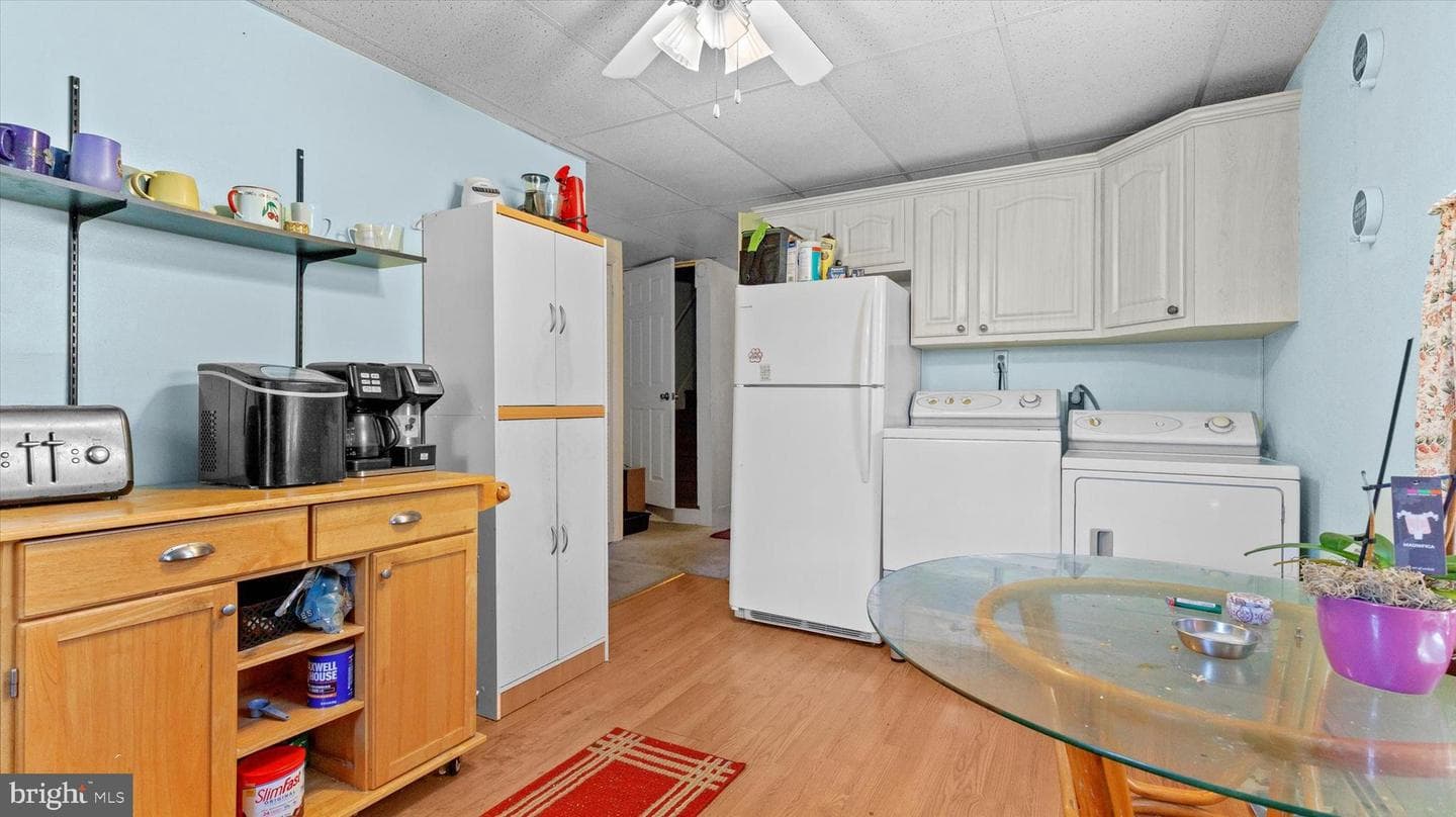 137 E High Street photo 32