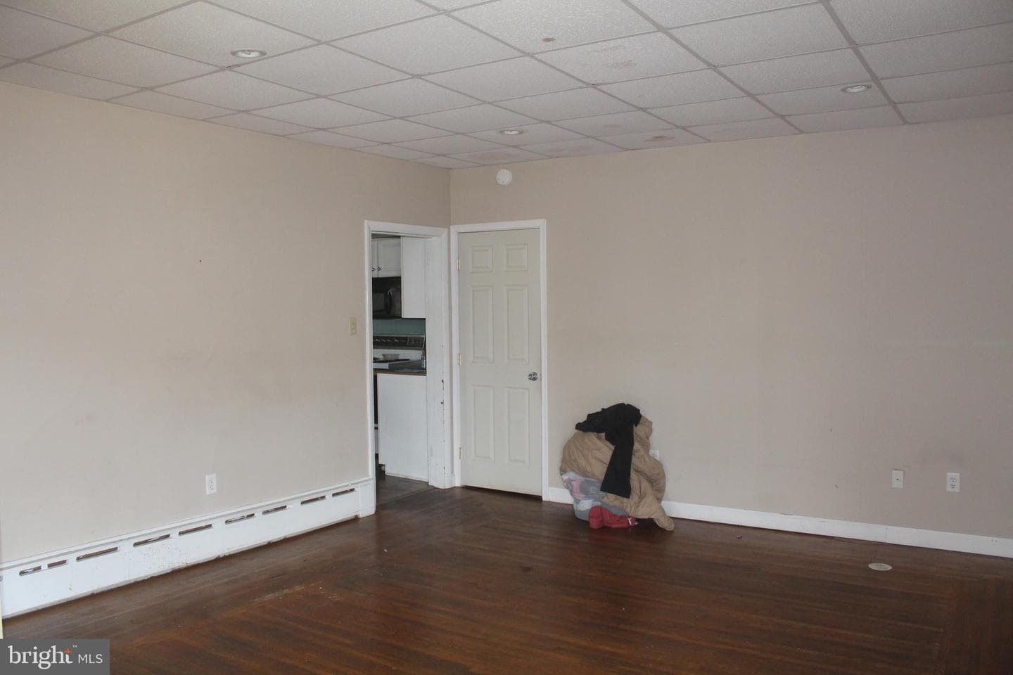 1901 W Market Street photo 4