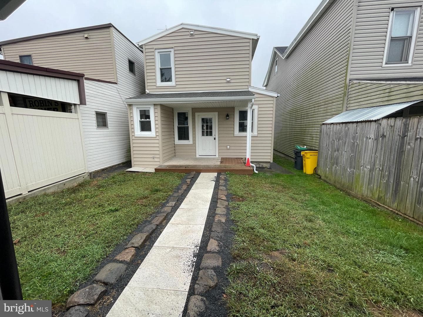 11 E Liberty Street photo 29