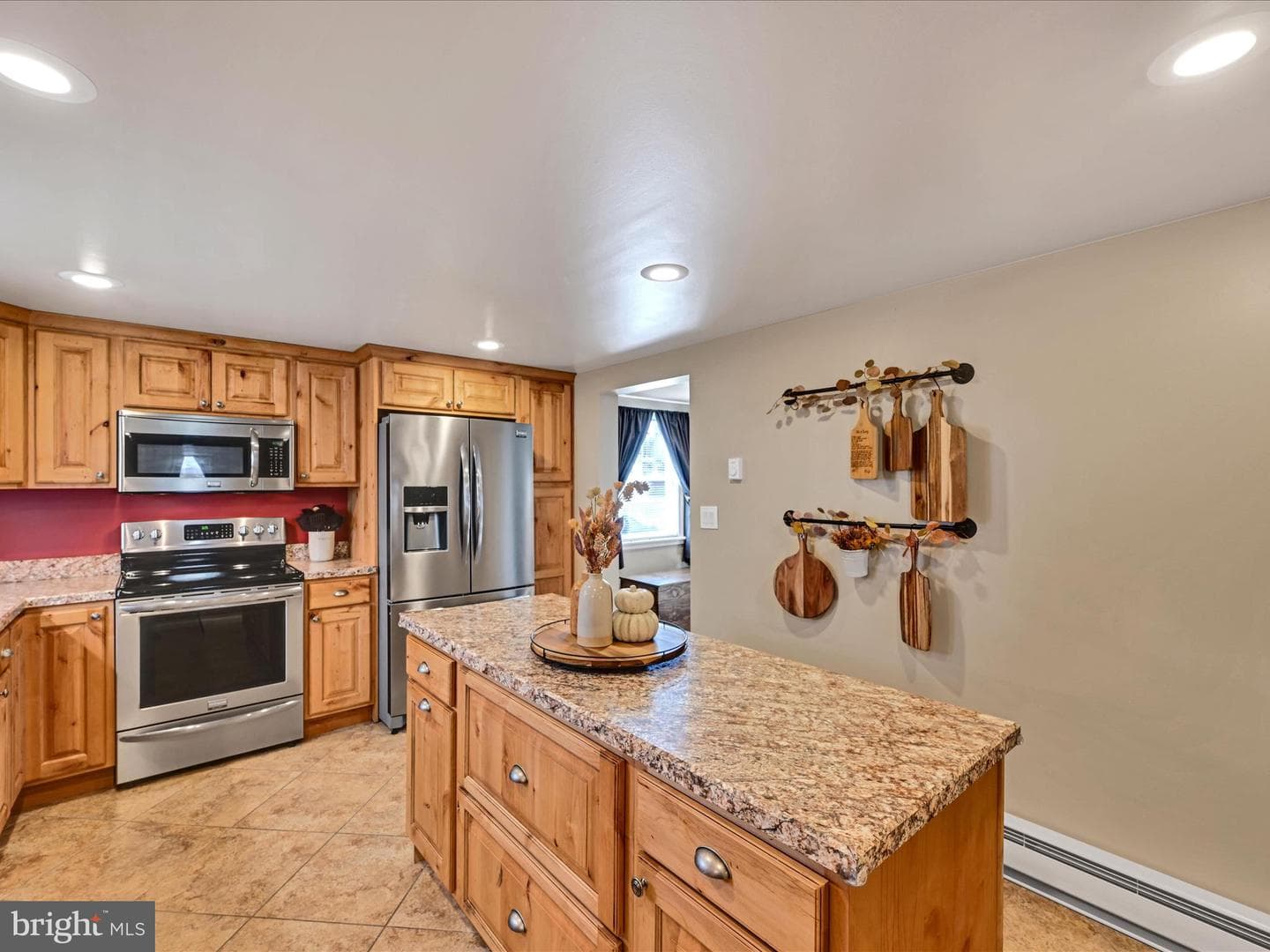 1160 Bunting Street photo 12