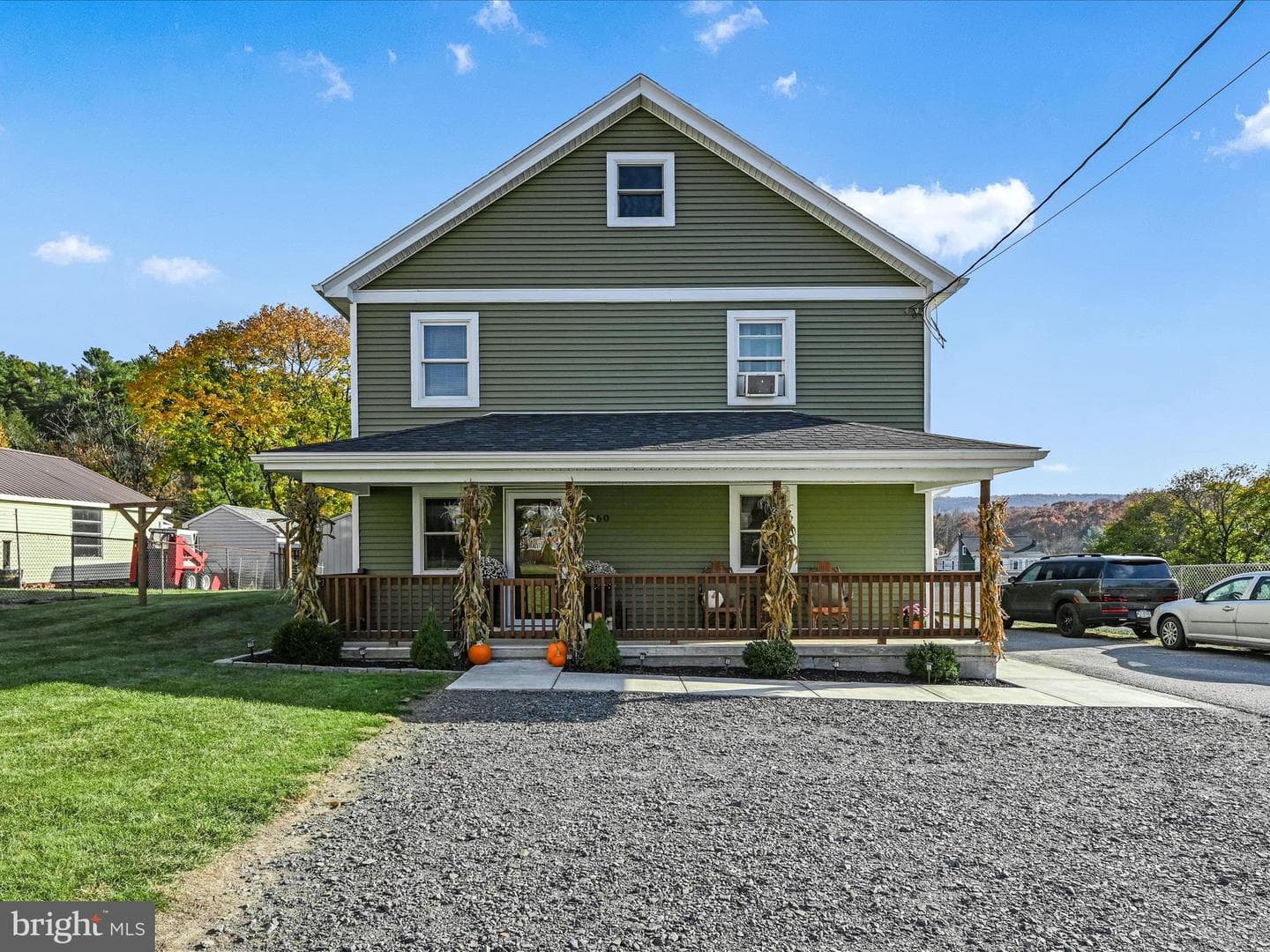 1160 Bunting Street photo 2