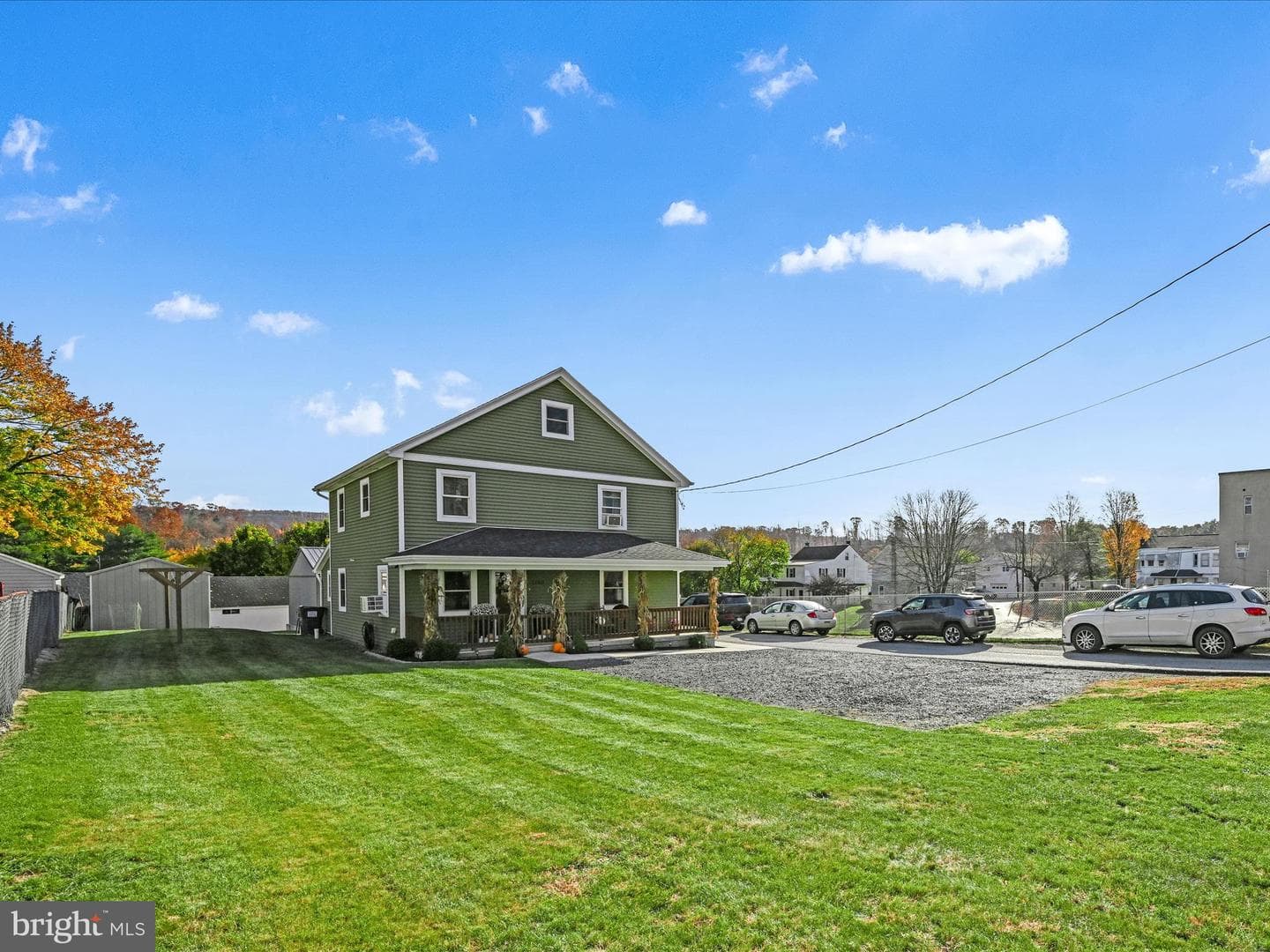 1160 Bunting Street photo 3