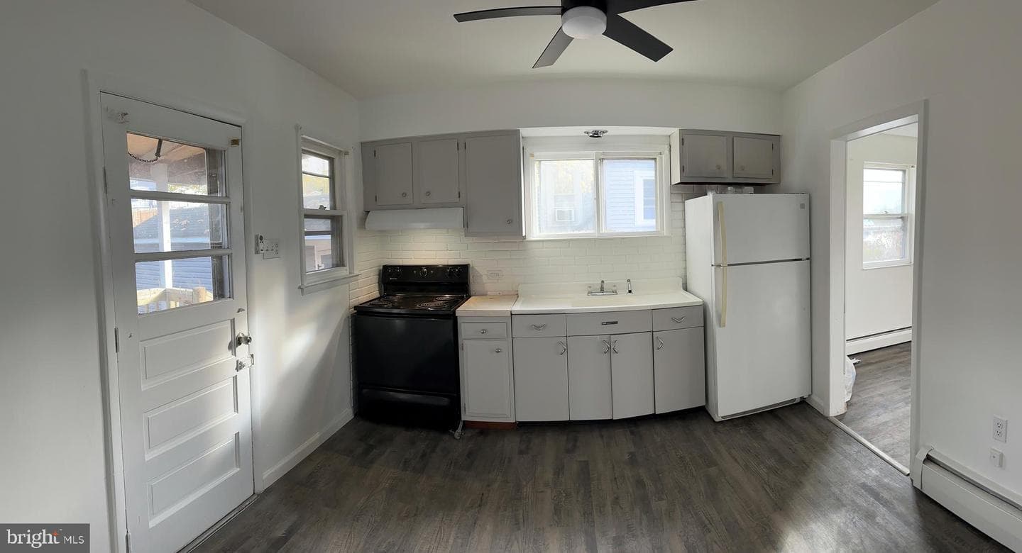 130 Washington Street photo 15