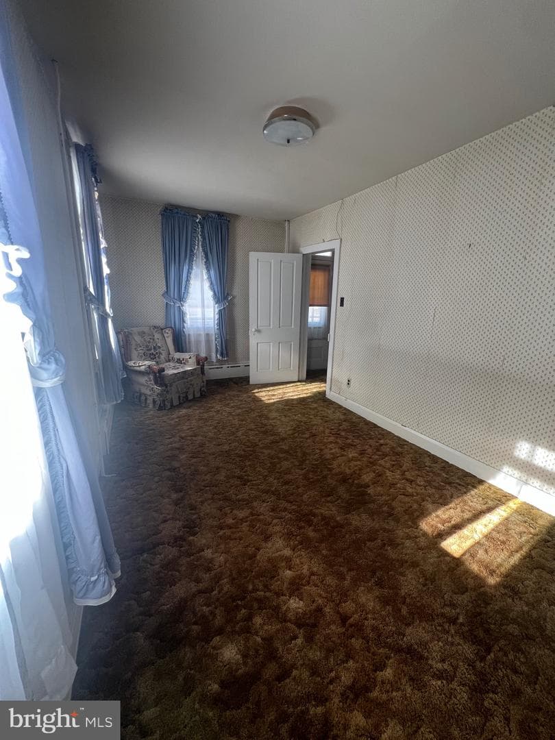 318 E Railroad Avenue photo 11
