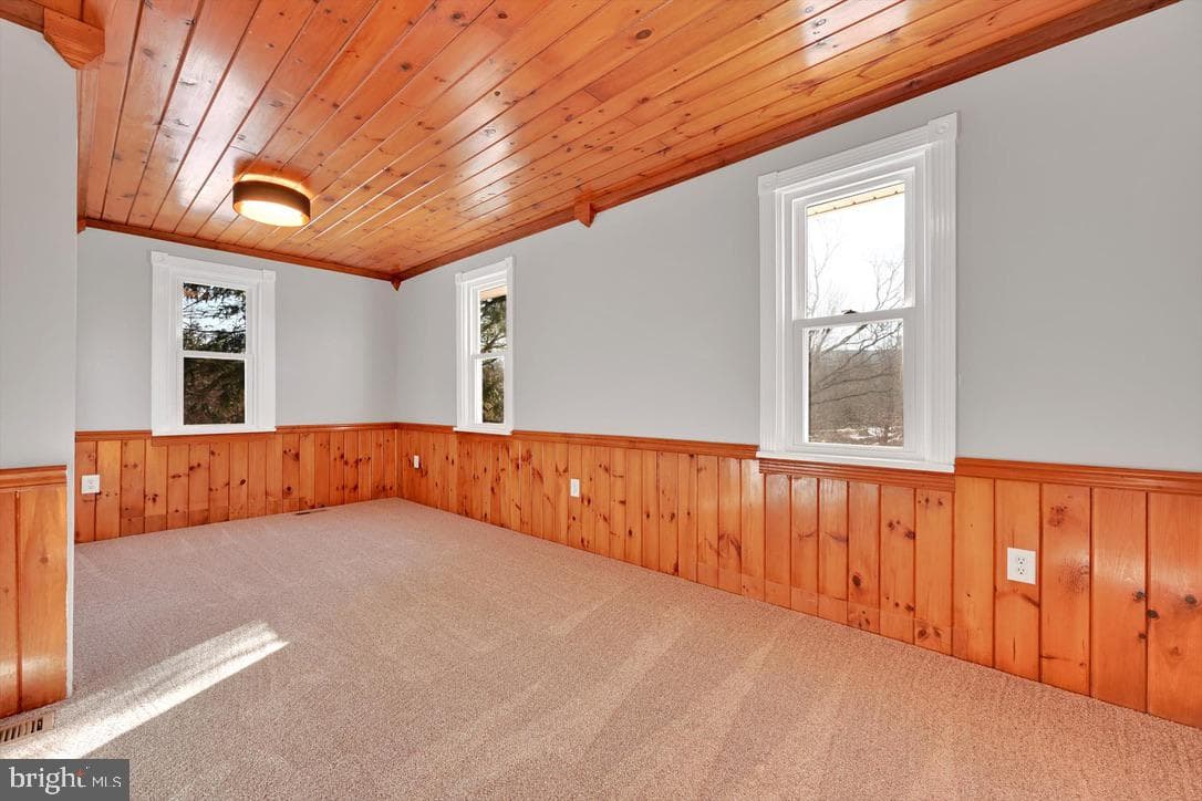 736 Rock Road photo 17