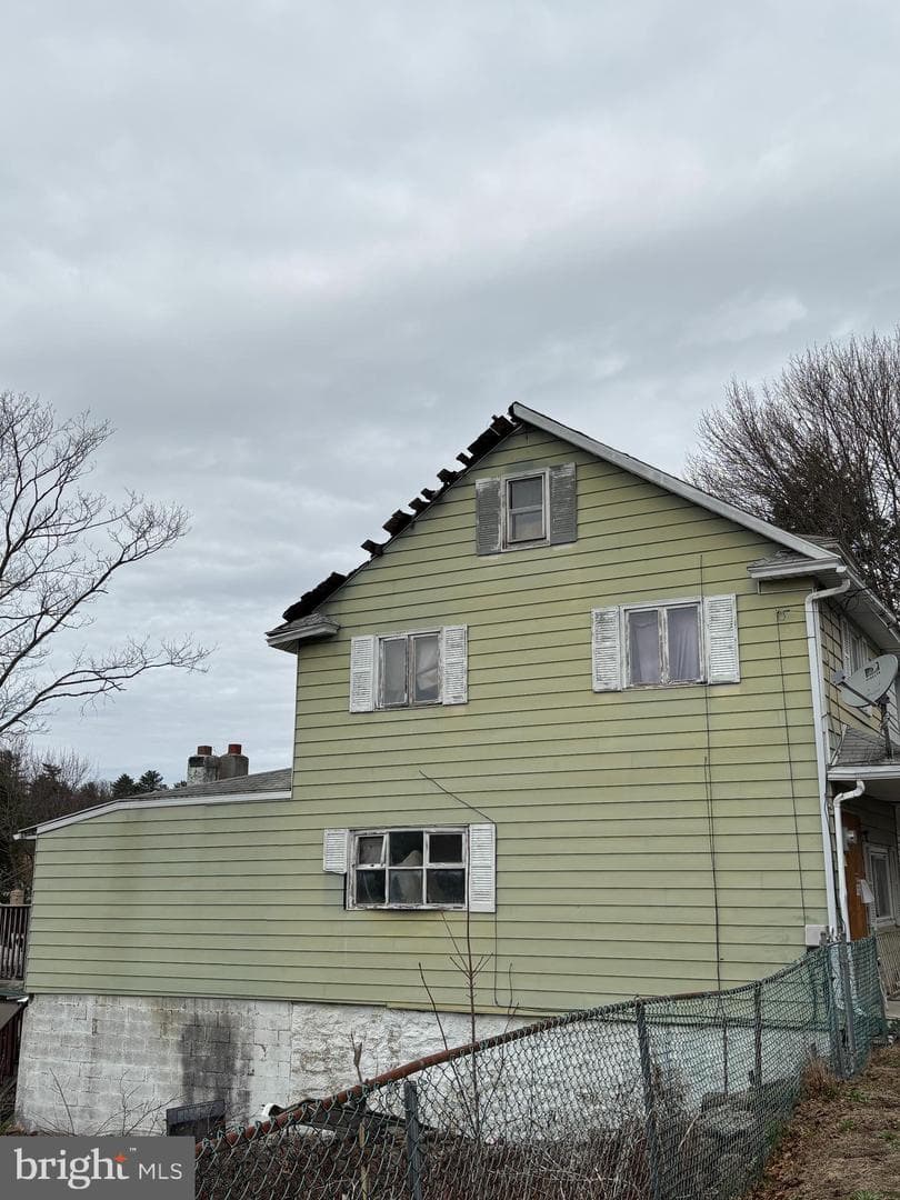 6 W Walnut Street photo 3
