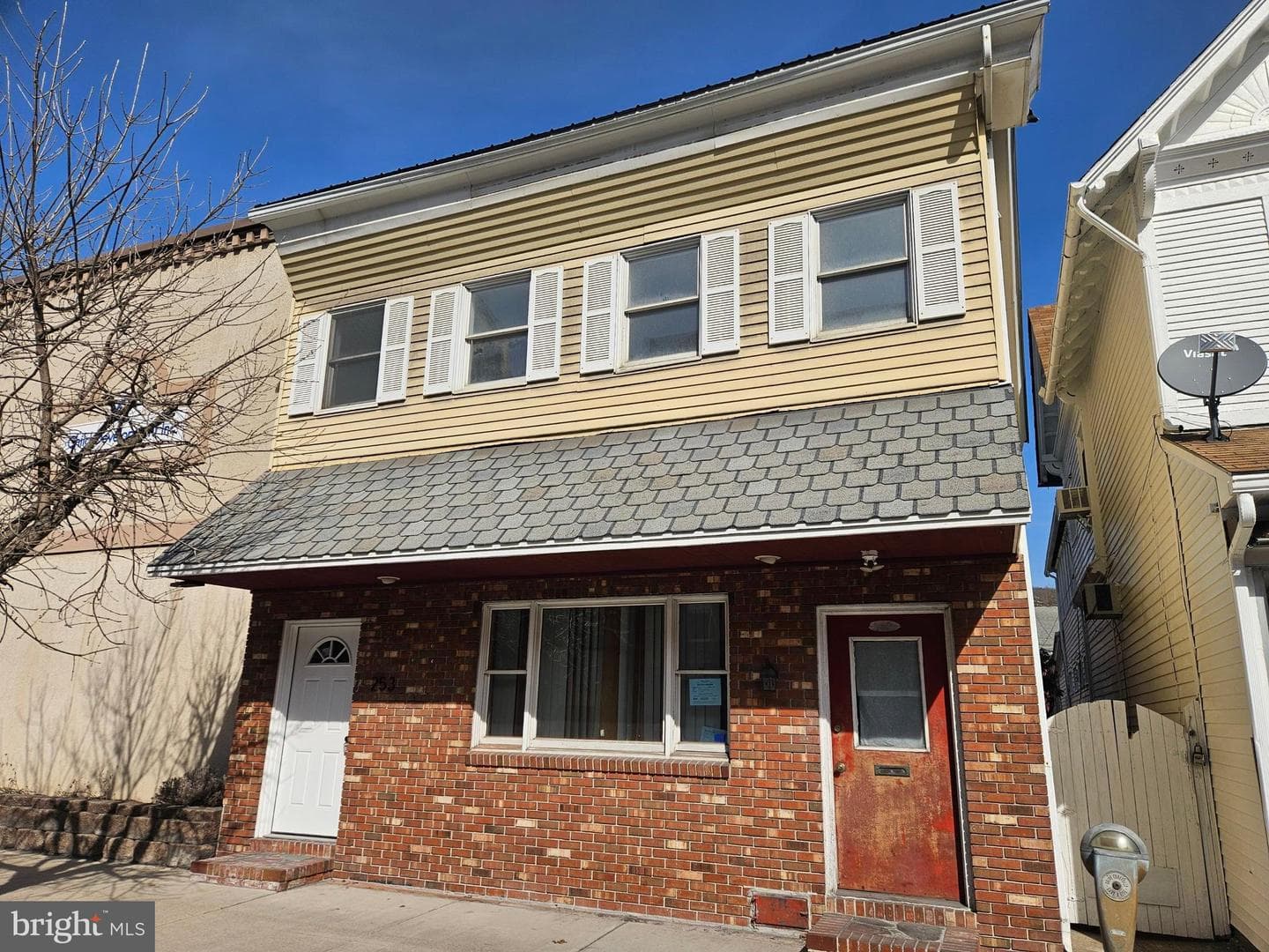 253 W Broad Street