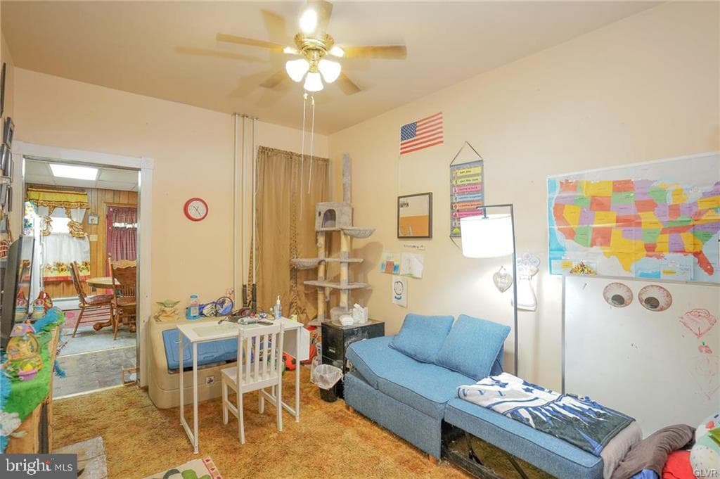 648 Arlington Street photo 7