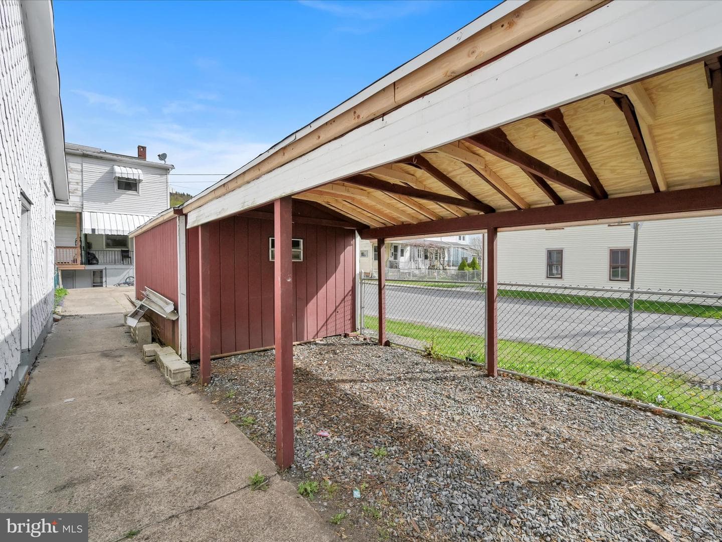 100 W Walnut Street photo 21