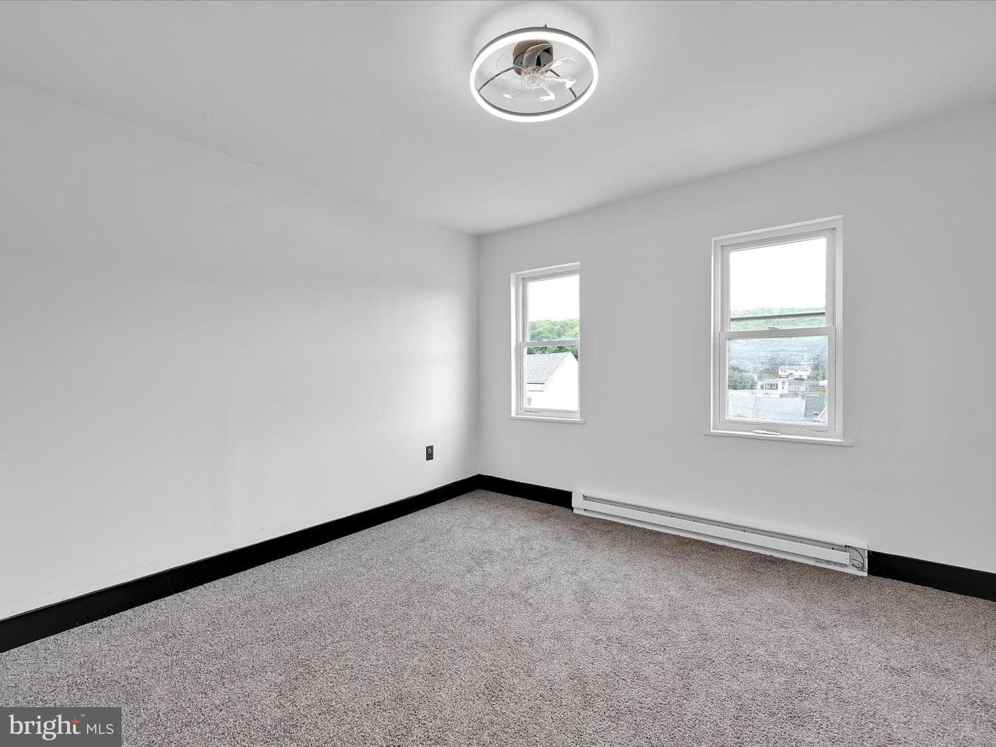 1420 W Walnut Street photo 18