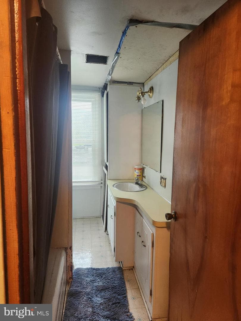 406 Parkway photo 12