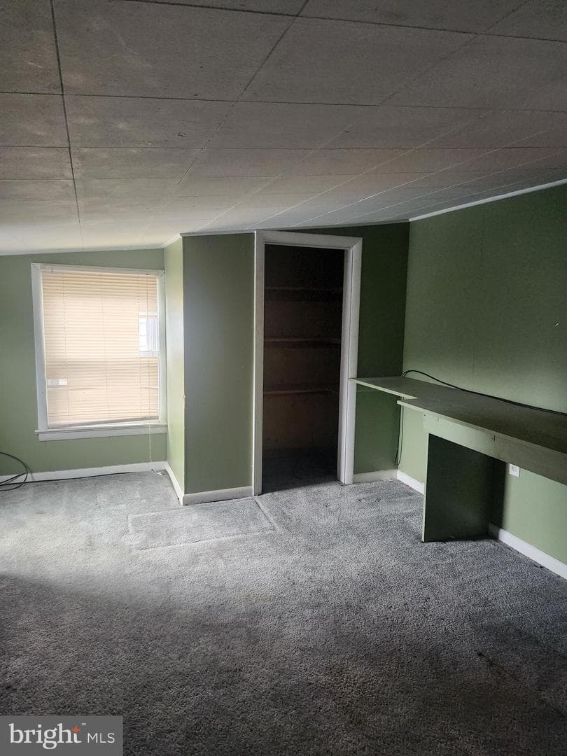 406 Parkway photo 15