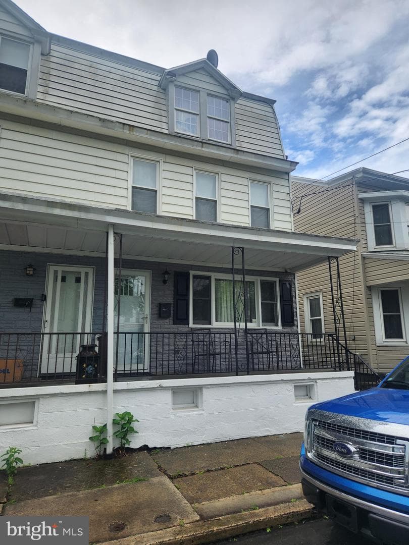 406 Parkway photo 16