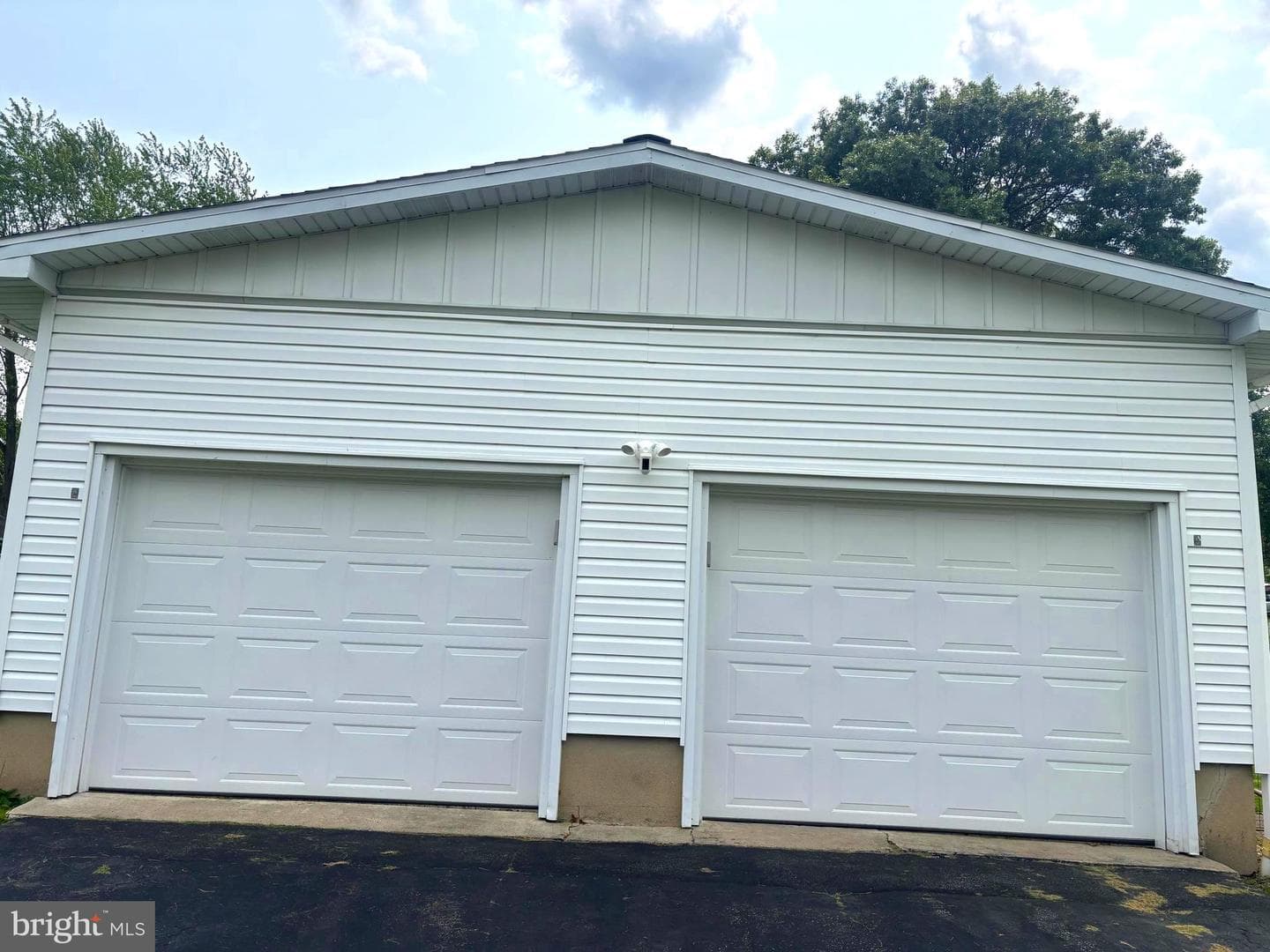 230 Eisenhower Drive photo 4