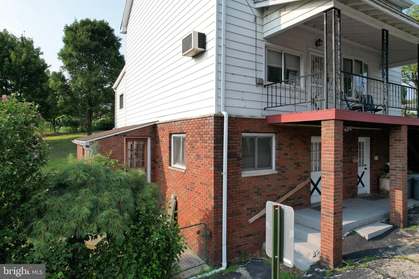 101 W Walnut Street photo 14