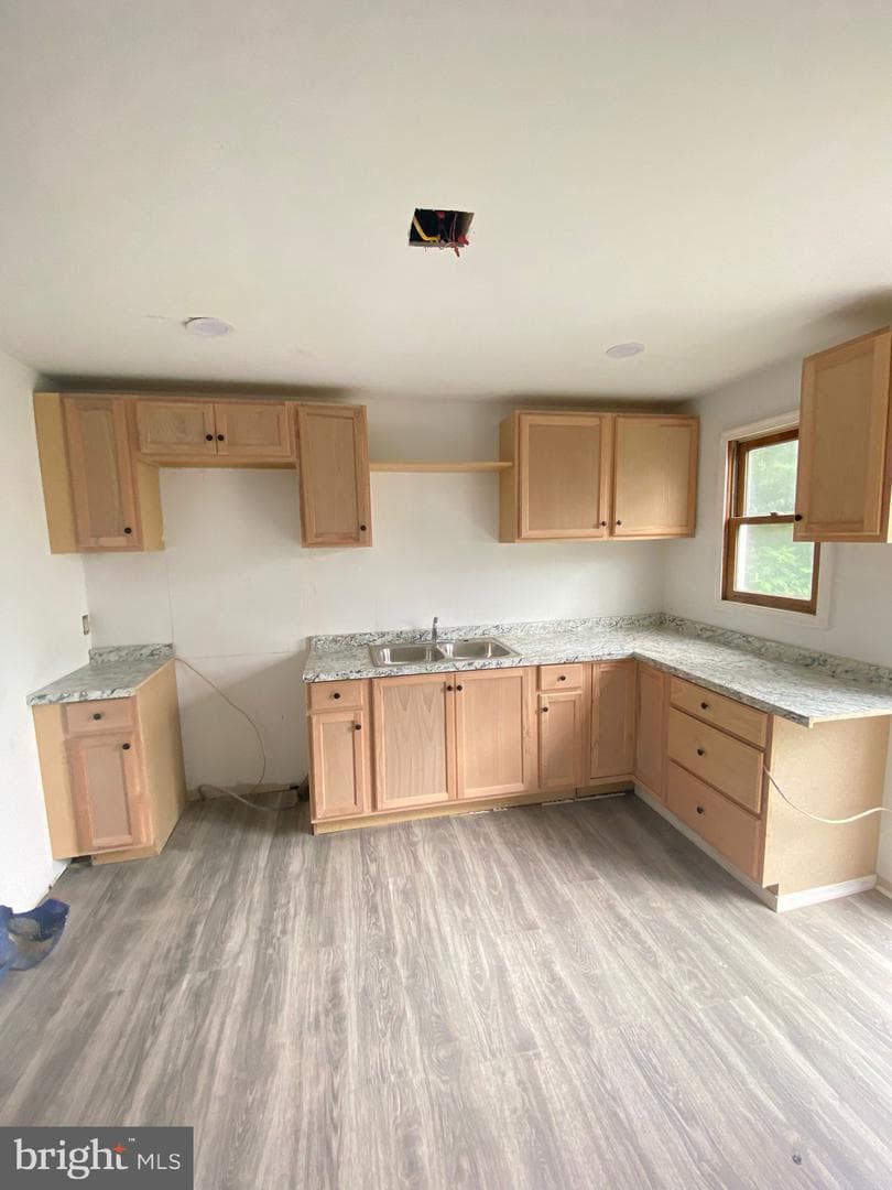 223 N Highland Street photo 5