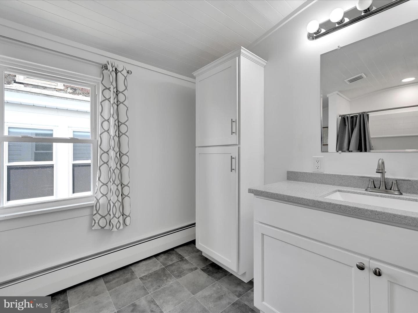 50 Stanton Street photo 16
