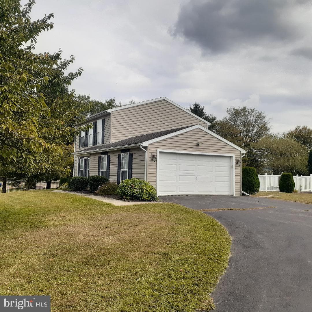 30 Meadow Brook Drive photo 3