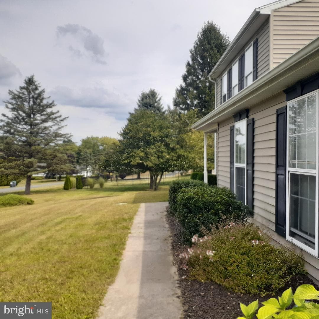 30 Meadow Brook Drive photo 4