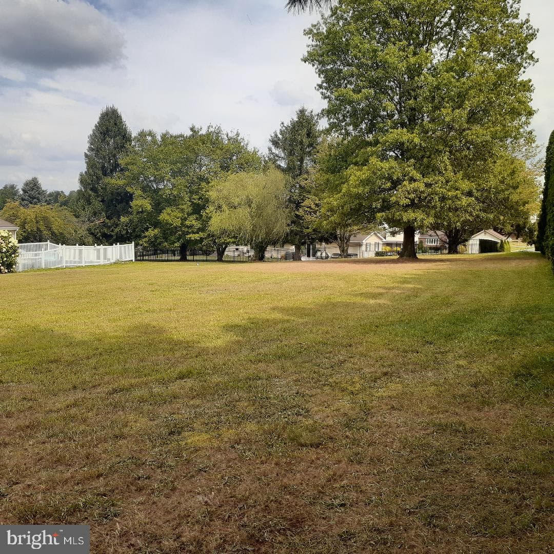 30 Meadow Brook Drive photo 8