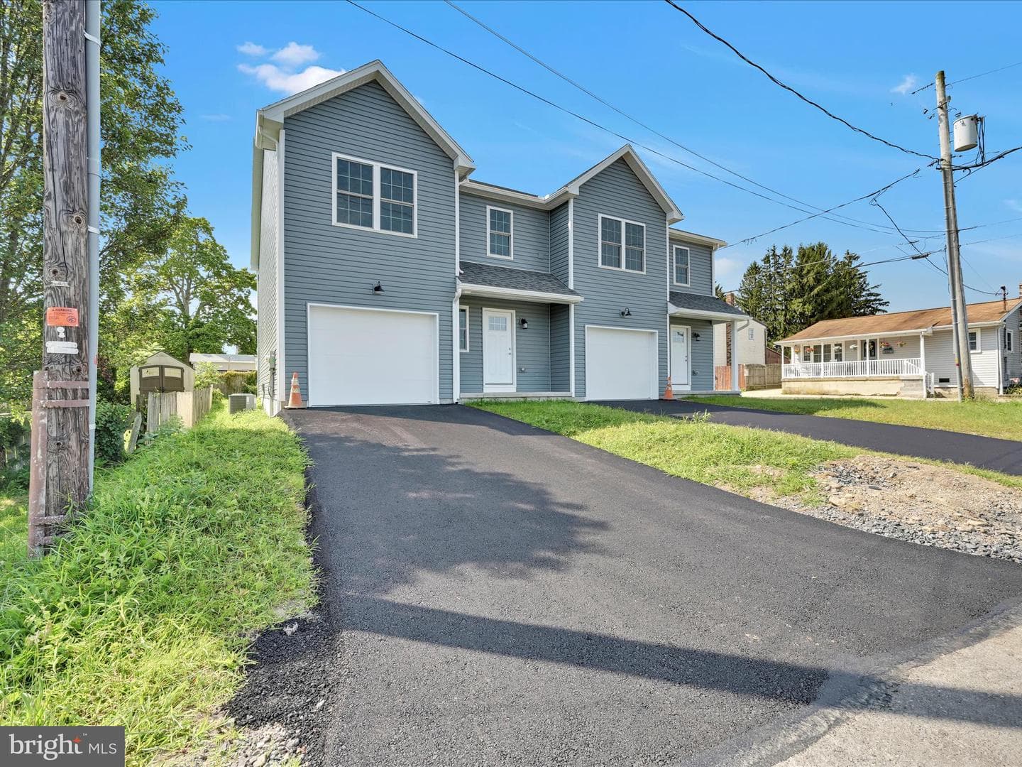 220 W High Street photo 4