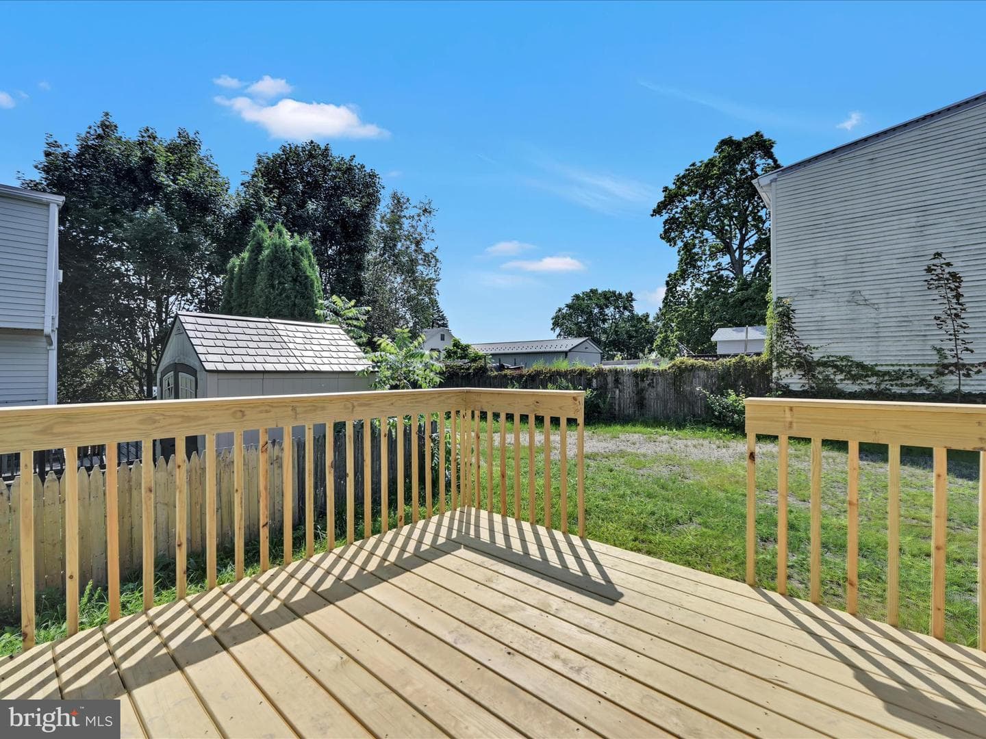 220 W High Street photo 5