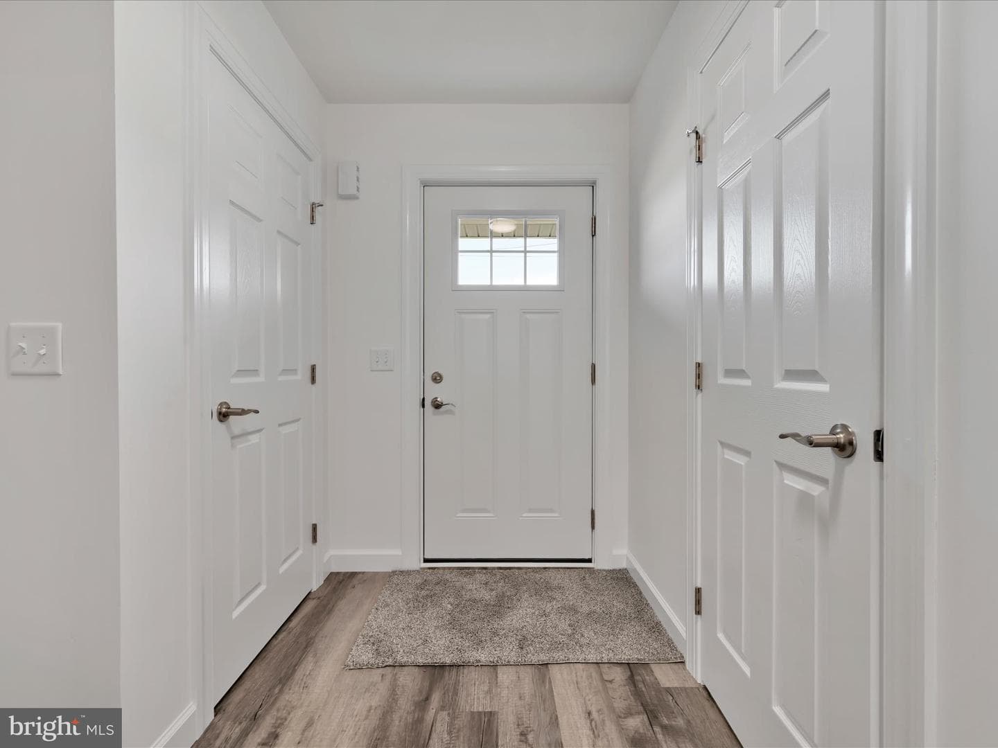 220 W High Street photo 6