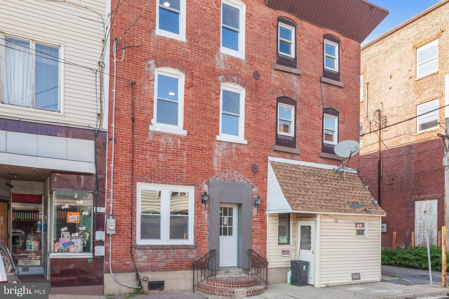 25 W Coal Street photo 3