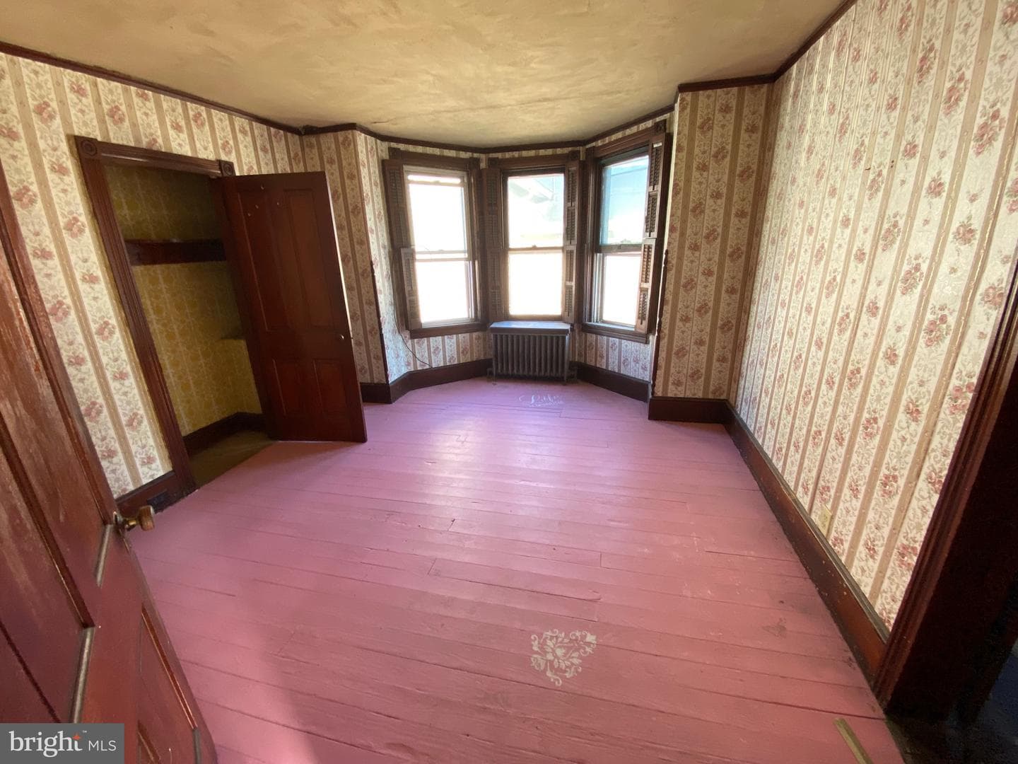 24 N Berne Street photo 21
